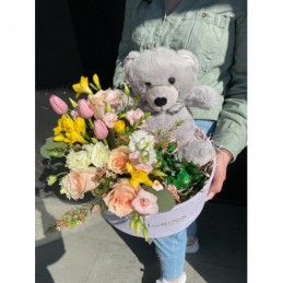 Florisis Huedin Cutie cu flori si ursulet de plus