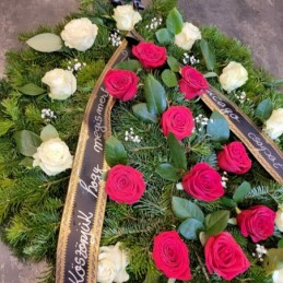 Florisis Huedin Coroana funerara Huedin cu trandafiri